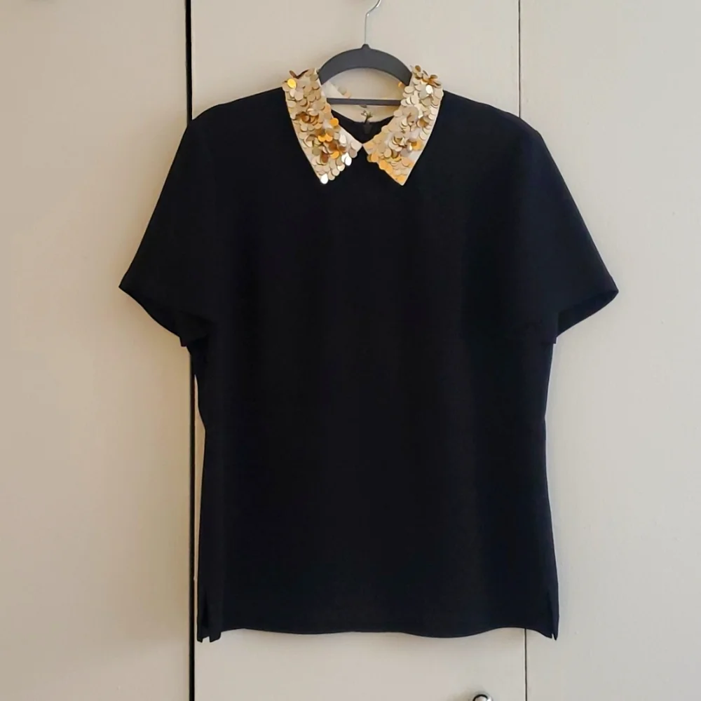 Trina Turk Black Fitted Shirt with White Sequined collar size Large - Picture 1 of 5